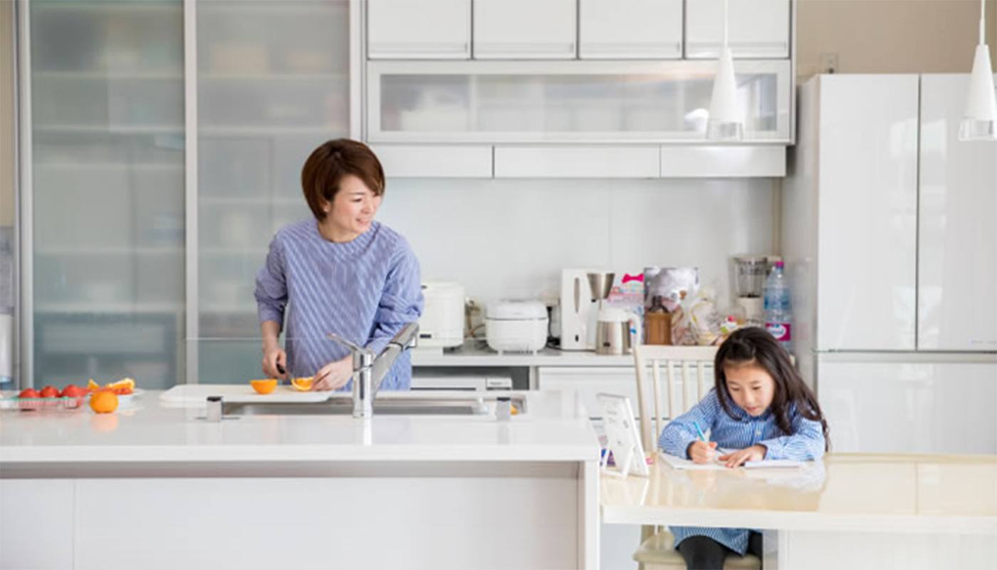參觀展示廳時一見鍾情 廚房是太太的笑容來源